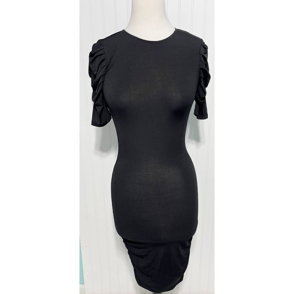 Aqua Bodycon Form Fitting Short Sleeve Ruched Midi Dress Crew Neck Black XS‎